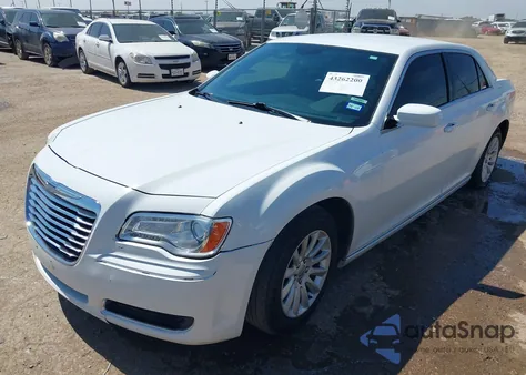 2014 Chrysler 300 из США, поврежденный, VIN 2C3CCAAG8EH288850